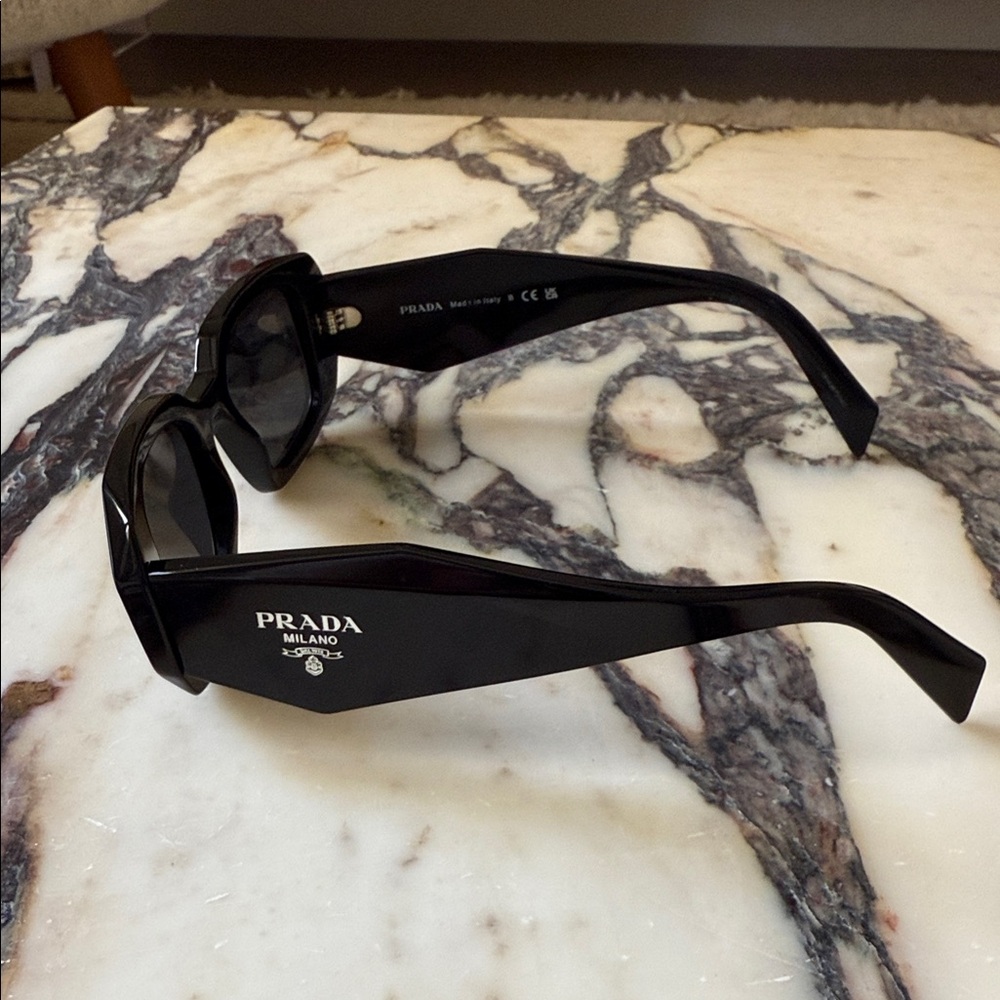 Prada Black Rectangular Sunglasses - image 3